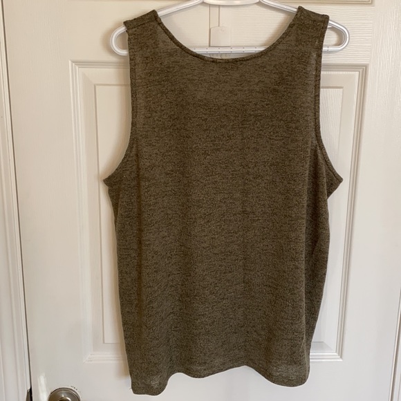 Green Reitmans Tank Top - Picture 2 of 4